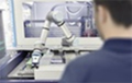 DGUV-certified gripper fits all cobots