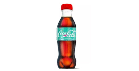 可口可乐首个海洋回收塑料瓶问世，增强回收技术还会远吗？