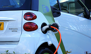 電気自動車（EV）産業が急成長 台湾は技術革新で排ガス削減に尽力